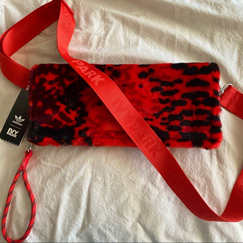 NWT Adidas x Ivy Park Faux Fur Snakeskin Purse